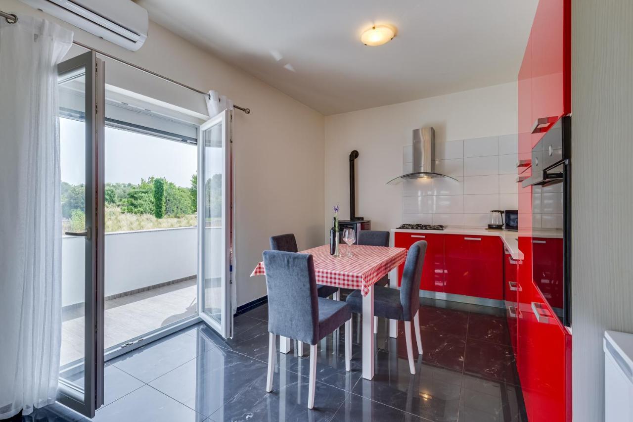 Apartment A & J Petrcane Luaran gambar