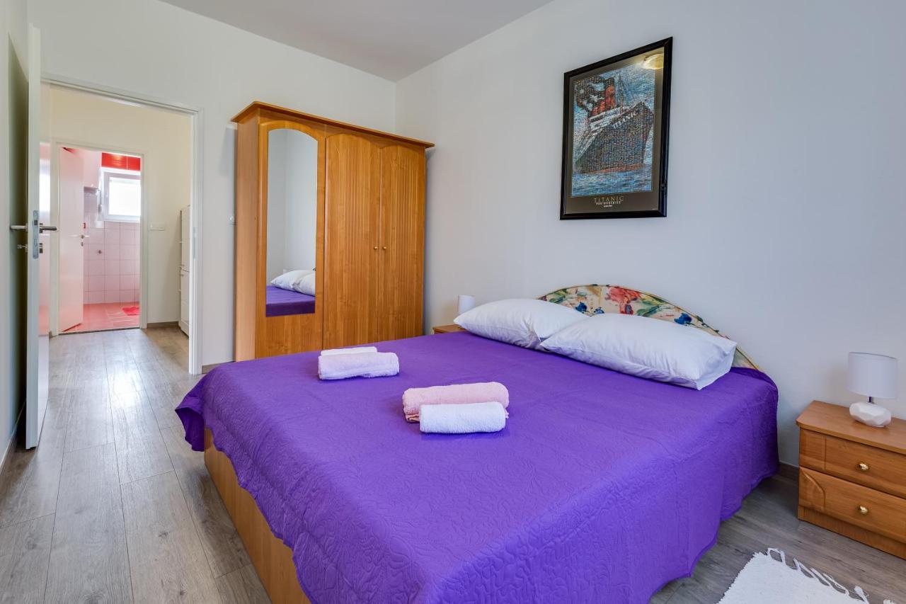 Apartment A & J Petrcane Luaran gambar