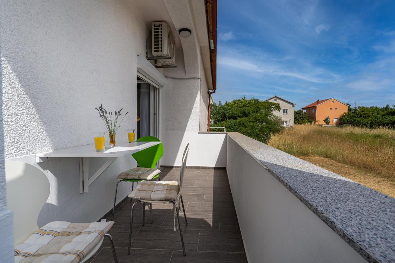 Apartment A & J Petrcane Luaran gambar