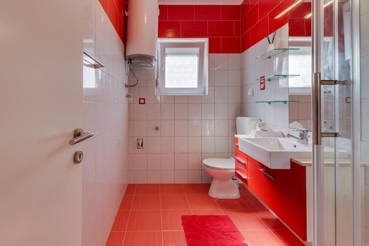 Apartment A & J Petrcane Luaran gambar